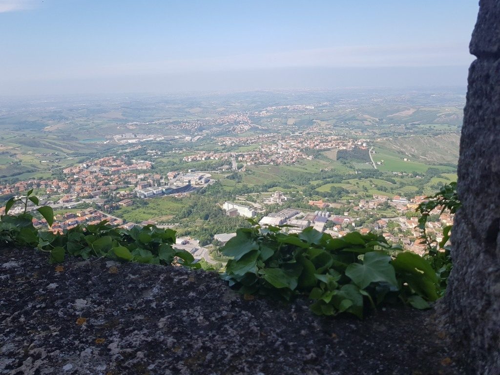Aussicht vom Monte Titano auf San Marino